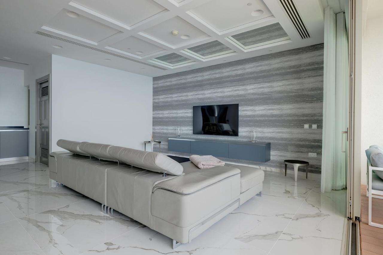 Super Luxury Apartment In Tigne Point, Amazing Sea Views Sliema Bagian luar foto