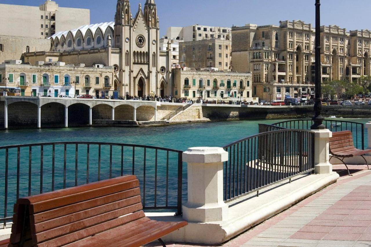 Super Luxury Apartment In Tigne Point, Amazing Sea Views Sliema Bagian luar foto